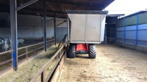 Комораздатчик ковш SIEPLO модель DB1800 для овец коз КРС