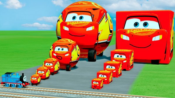 Круглый Молния Маквин Против Квадратного!