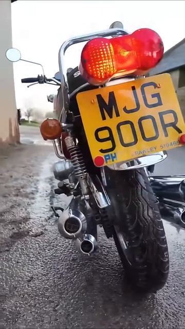 Suzuki GT750A 1976 года выпуска смотреть онлайн