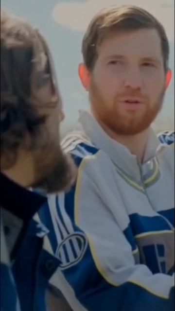 ДЕБИЛ НА КАМАЗЕ))))