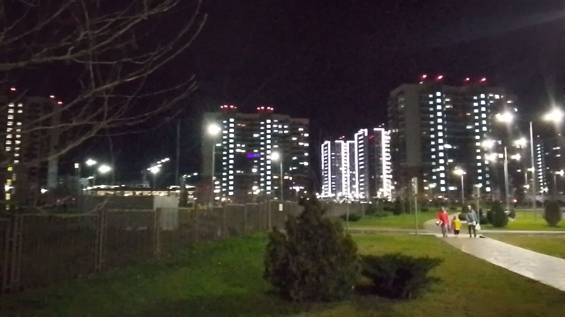 Вечерняя прогулка по Анапе 2026  Вечерние прогулки помогают: