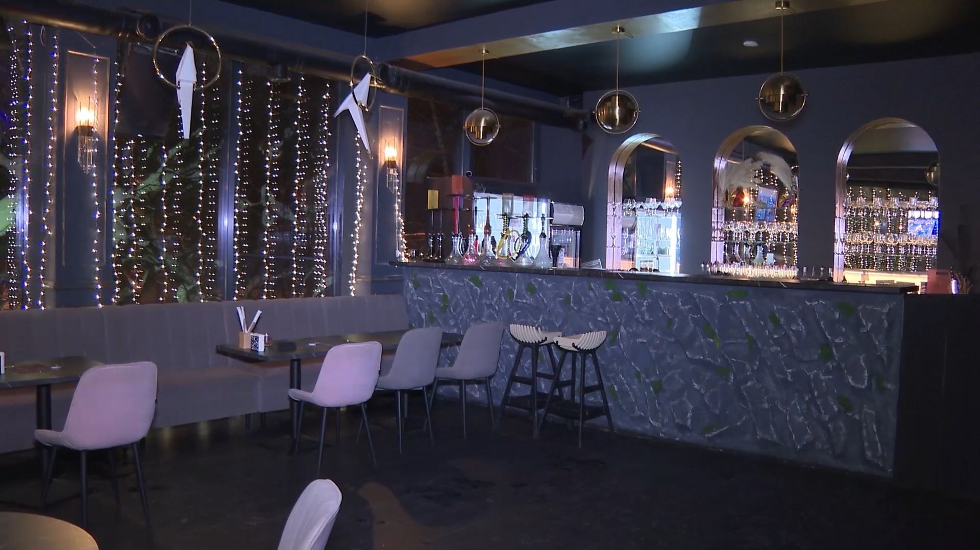 Аду конец?! Руководство караоке «Невский» услышало просьбы соседей смотреть онлайн