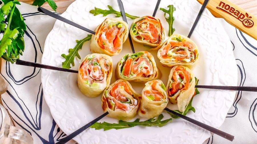 Канапе и рулетики на шпажках смотреть онлайн