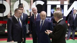 Владимир Путин проводит совещание по вопросам развития автономных систем.