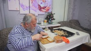 Денег нет Сушим сухари и кабачок ПОДВАЛ ИЛЬИЧА