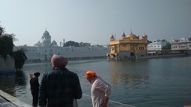 Омовения в священном озере! смотреть онлайн