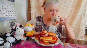 16. 01. 26  #MukbangTatyanaeats/мукбанг #оладьи🥯😋