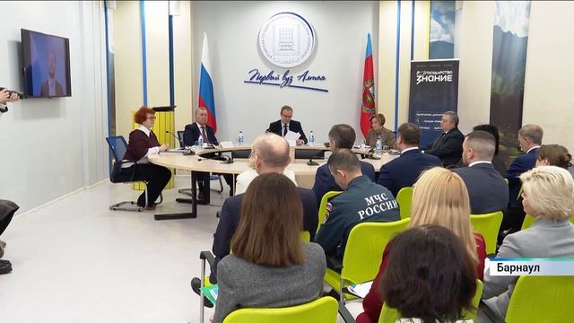 Алтайский педагогический университет показал губернатору новые мастерские для учителей смотреть онлайн