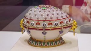 Шедевры в музее Фаберже. Магазин купцов Елисеевых. Мои осенние выходные в Санкт-Петербурге