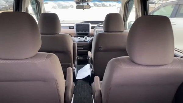 Honda Freed 2022: практичность, которая удивляет