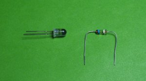 Светодиод в качестве стабилитрона.