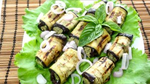 Рулетики из баклажанов с ореховой начинкой по -грузински