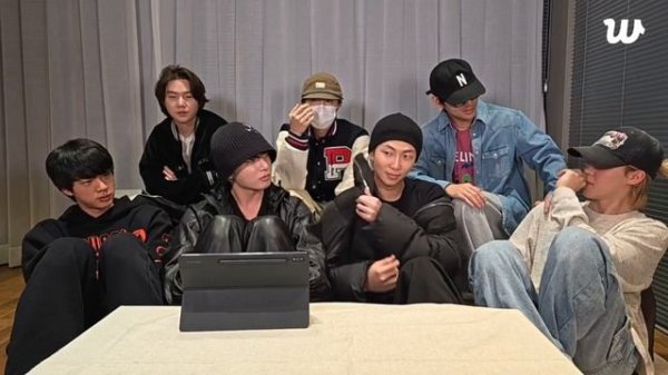 BTS на Weverse live 16.01.2026 https://weverse.io/bts/live/3-218413123