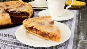 Рецепт пряного яблочного пирога с насыщенным ароматом.