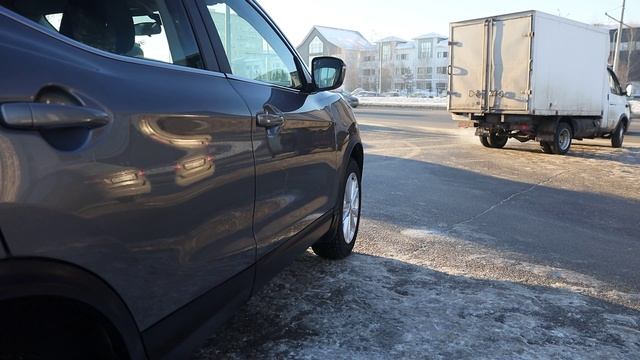 Nissan Qashqai смотреть онлайн