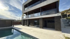 Большой дом на большом участке