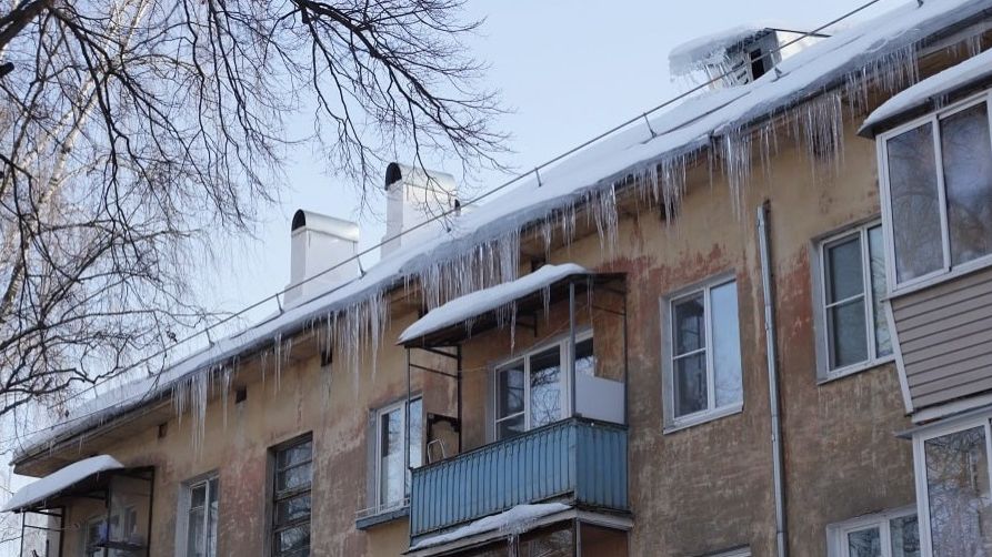 Работа на высоте: промышленные альпинисты устраняют последствия циклона «Фрэнсис» смотреть онлайн