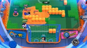 Ждём подарки и играем