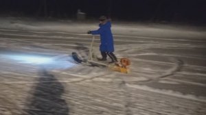 Покатушки на снегосамокате