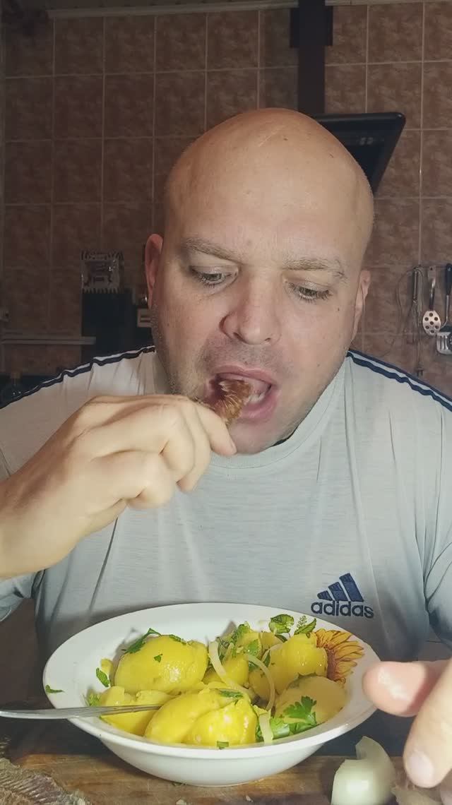 ОБЖОР/перекус/картоху с рыбой/еда/ужин смотреть онлайн