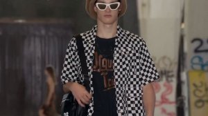 Показ коллекции Dsquared2 весна-лето 2022