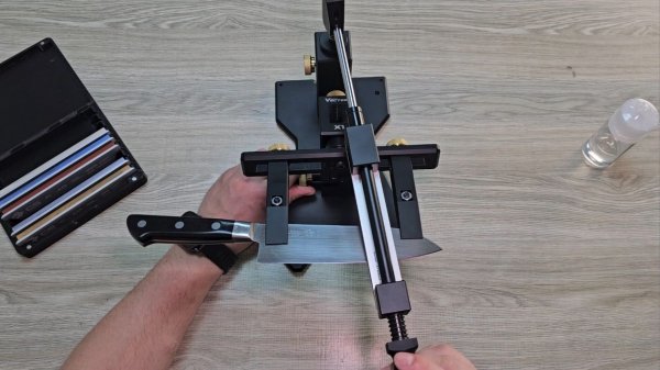 179. Заточка сантоку сталь MOV, абразивы Grindstone ОА, точилка "Вектор Х1"