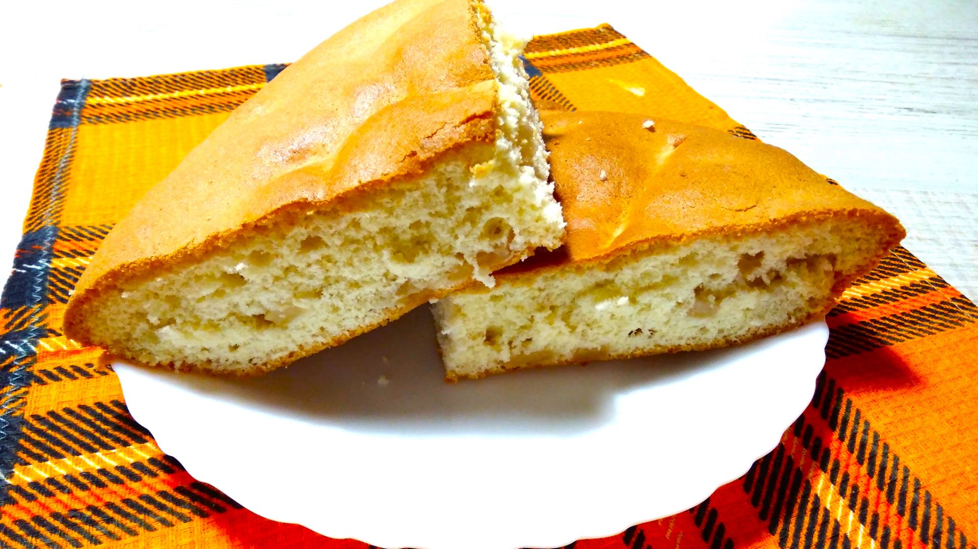 ШАРЛОТКА на Классическом бисквите .Время 30-35 минут