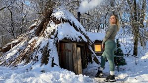 Сделала потайное и уютное укрытие из веток зимой. Тепло, уют и ужин для девочки Тани. Бушкрафт