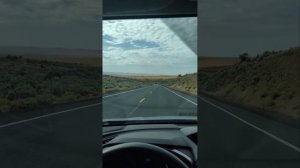 Крашеные холмы, травка и вулкан