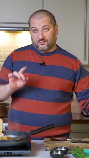 Красный суп - мой фирменный рецепт. Остро-кислый грузинский суп #рецепт #мясосовощами #рецепты