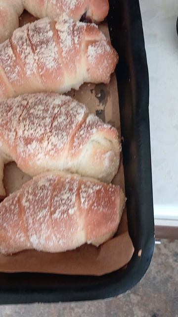 булочка с черёмухой