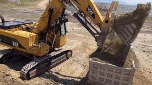 Giant Cat 5090B Front Shovel Excavator Loading Gravel On Trucks - Sotiriadis_Labrianidis Mining