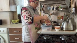 Сегодня, решила посолить жирную рыбу,на пробу.