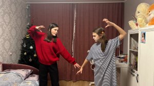 Мы связались с ПРОКЛЯТОЙ куклой?!БАКУ ПРОТИВ КУКЛЫ