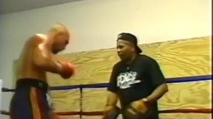 Тренировка на лапах 1