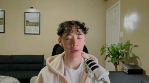 ЧЕРЕЗ ЕГО УСТА ГОВОРИТ БОГ И ПРИЗЫВАЕТ К ПРОБУЖДЕНИЮ И РАЗОБЛАЧАЕТ ЛЖЕСВЯТОСТЬ, ВАВИЛОН, ВОЙНУ, ИИ!