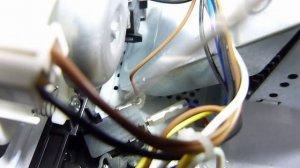 Микроволновка JVC не включается из за дверцы. Как устранить.