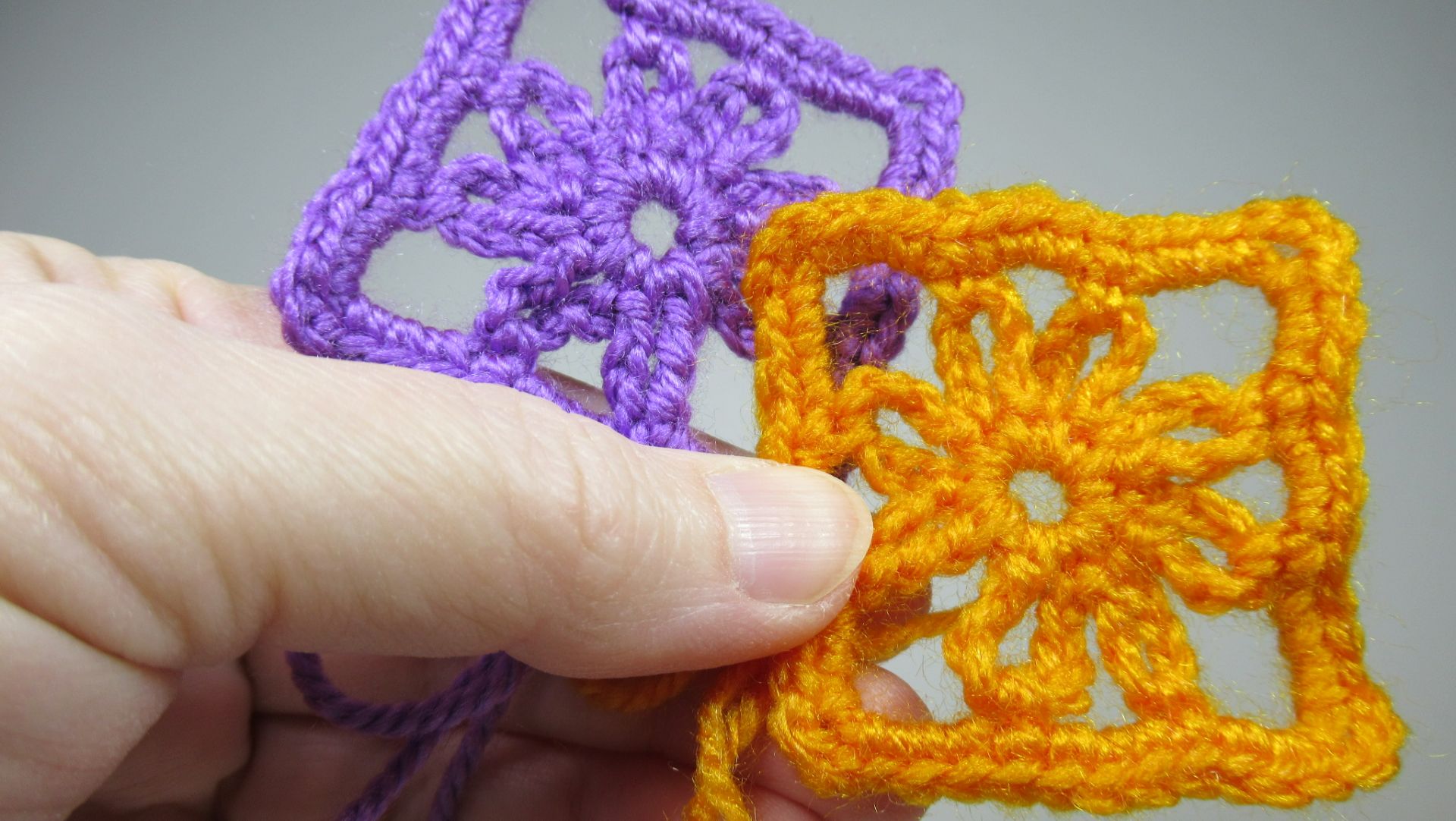 Как связать цветок в квадрате смотреть онлайн