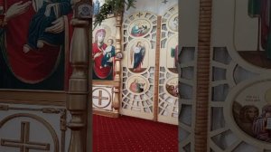 Божественная служба в храме Святой Троицы