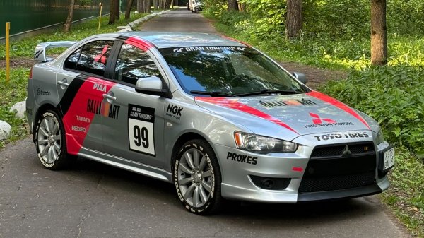 Lancer X 2.0МТ 2007