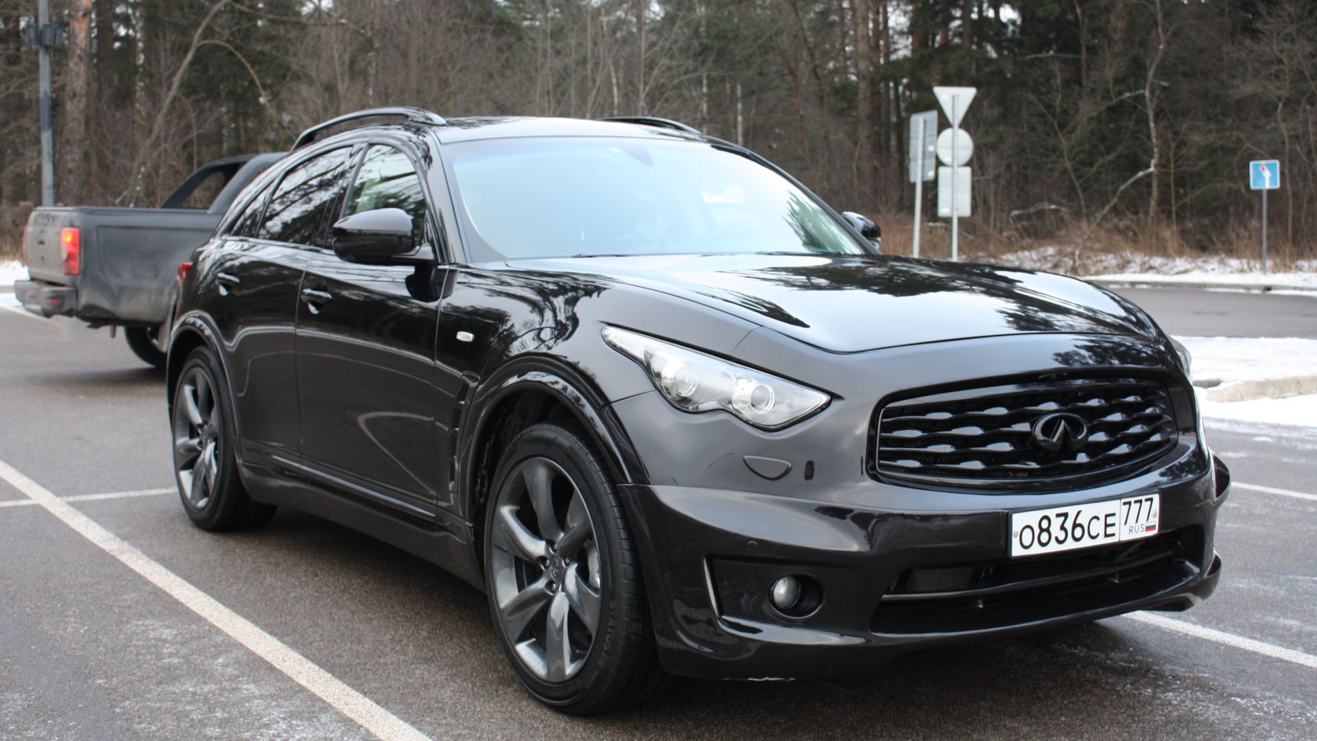 Infiniti FX50 смотреть онлайн
