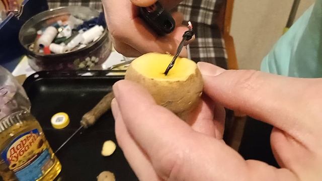 Как сделать свечу из картофеля смотреть онлайн