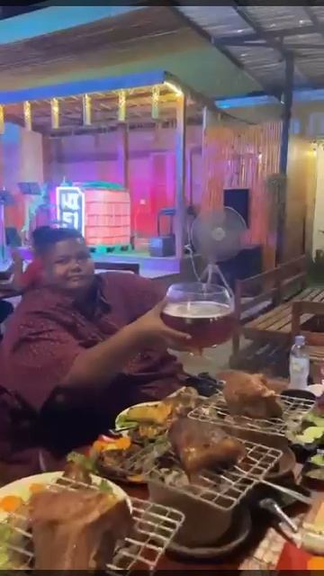 Кушай кушай нестесняйся смотреть онлайн