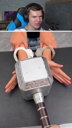 Когда у Тебя СЛИШКОМ Большая Аура!😎 #shorts #шортс #интересно #челлендж #прикол #мем #шутка #рофл