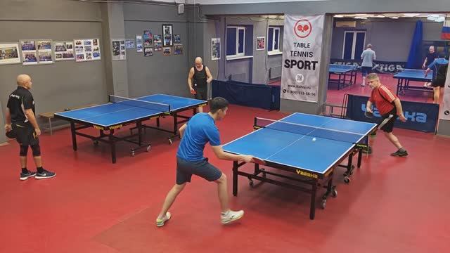 Баторов А. (656) - Башмаков М. (613) 02.12 настольный теннис Малиновый 400+ турнир смотреть онлайн