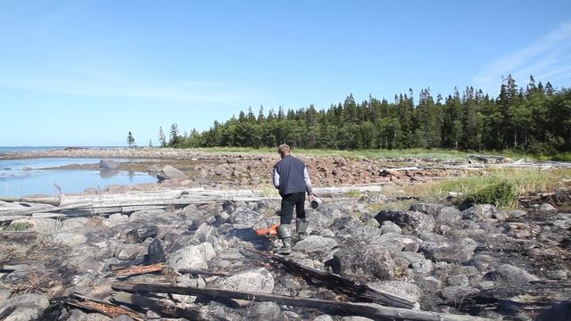 © "Остатки потушенного пожара на Русском Кузове 2011 устроенном туристами из Череповца MVI_1331