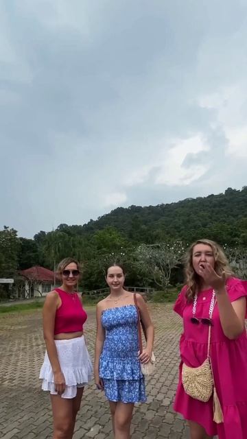 ✈️🌴Как путешествовать без знания английского? 🤯 смотреть онлайн