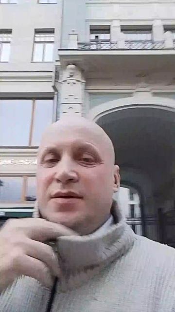 1000042001.mp4 смотреть онлайн