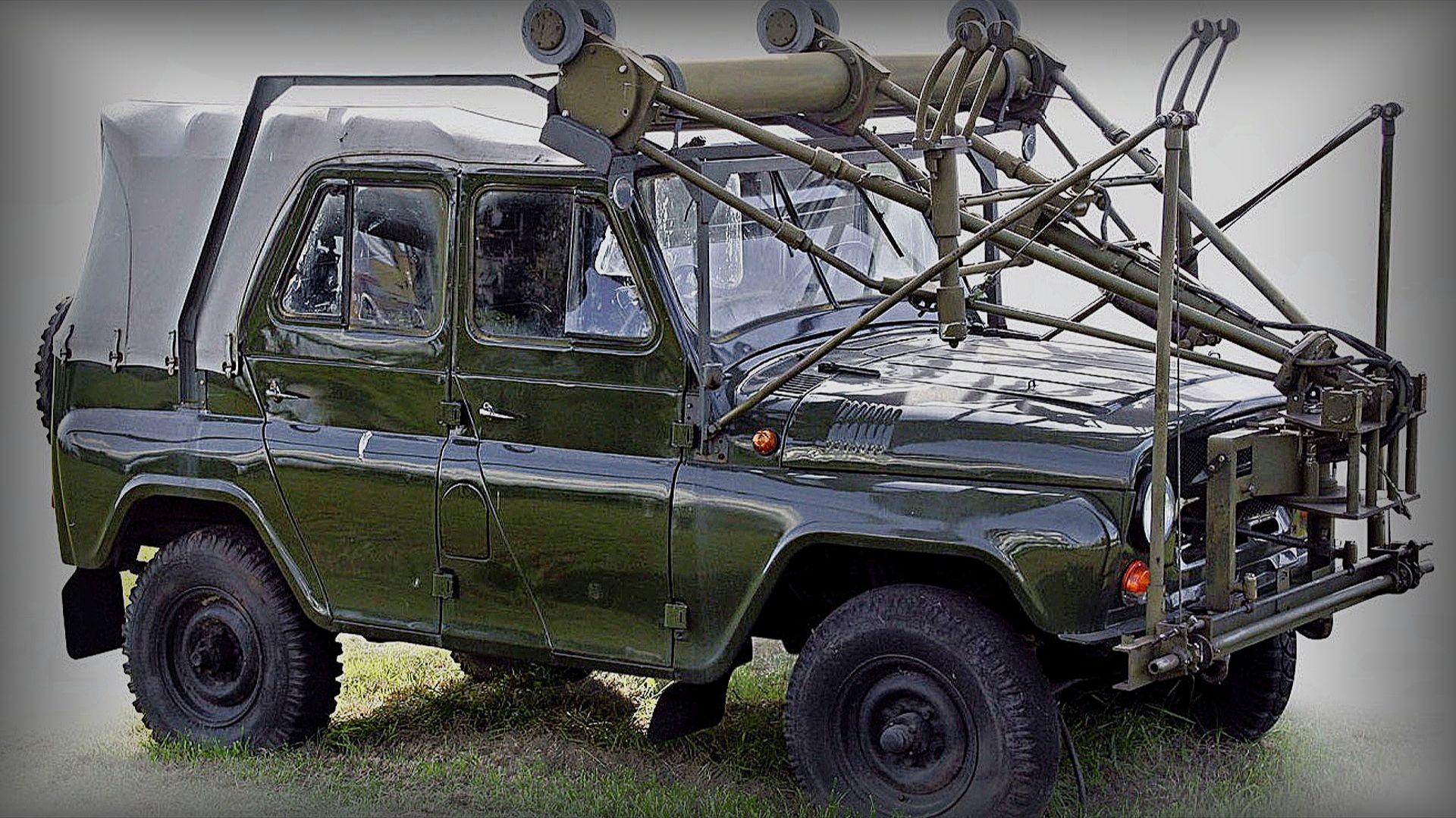 Автопром СССР УАЗ-469 с двумя рулями Дорожный миноискатель смотреть онлайн