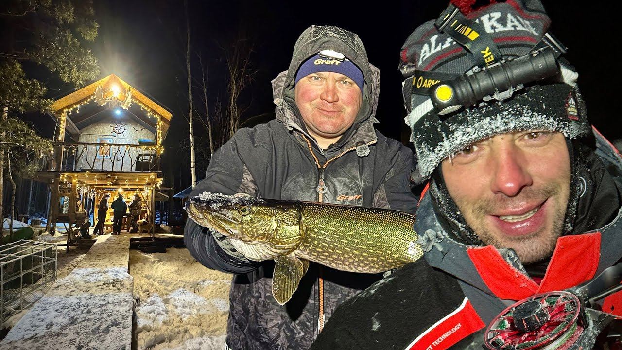 Рыбалка в -27.. Живем избушке В ТАЙГЕ... смотреть онлайн